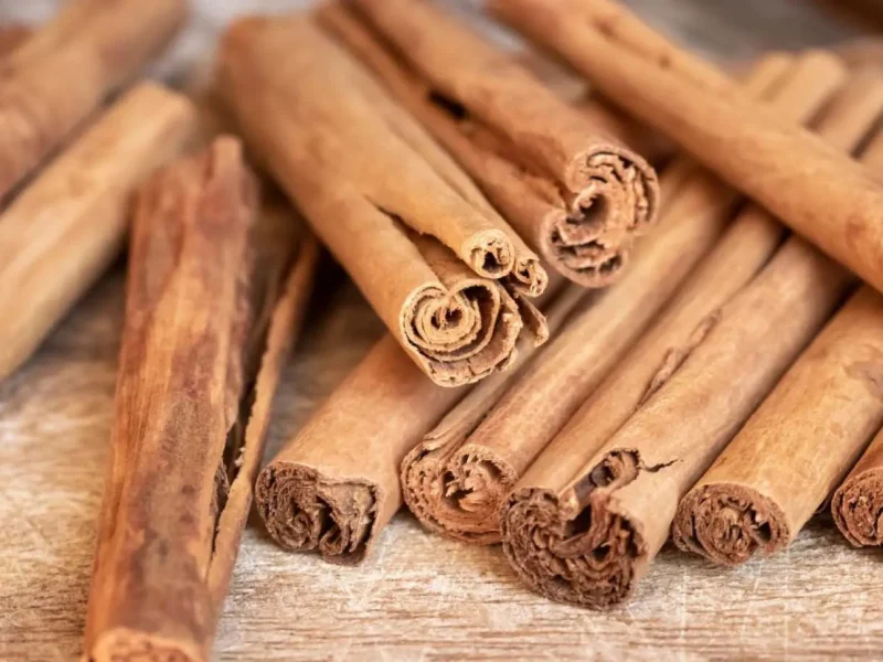 Ceylon-Cinnamon-sticks002 Ceylon-Cinnamon-sticks002